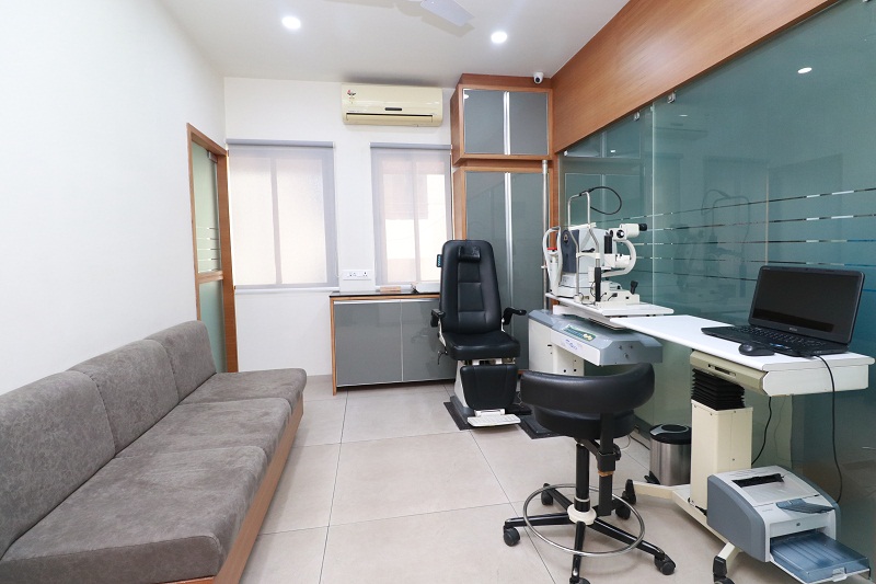 cataract surgery hospital in Ahmedabad